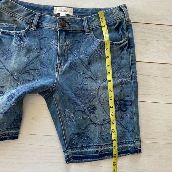 Sundance Women Bermuda Denim Shorts Sz 31 Floral Cross Stitch - Picture 5 of 11